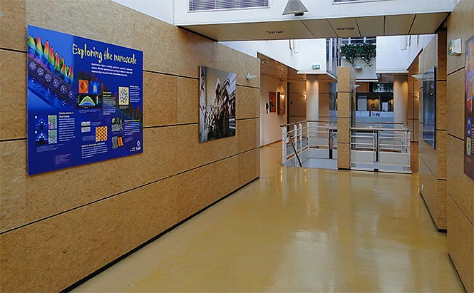 ESRF - panneaux de présentation- hall